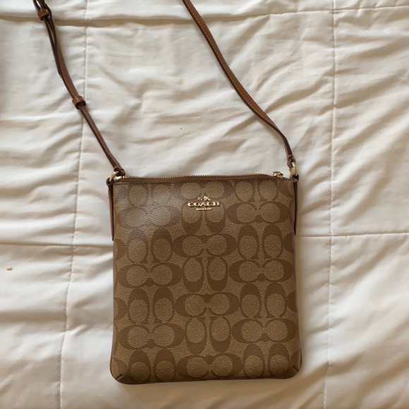 coach cross body bag - Picture 1 of 4